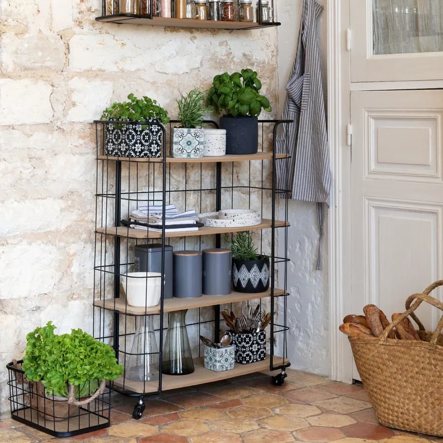 Carrello da cucina 71x98h cm in metallo nero con 4 ripiani in legno naturale