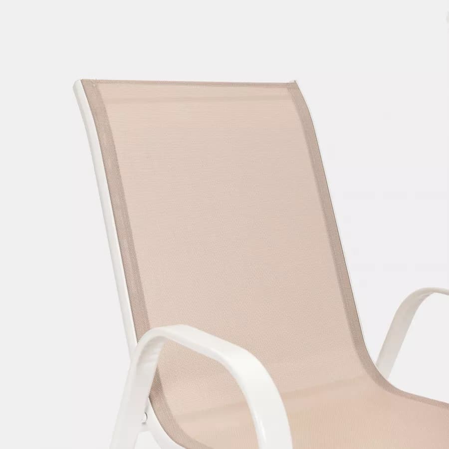 Sedia con braccioli impilabile in acciaio bianco e textilene beige - Ninfa