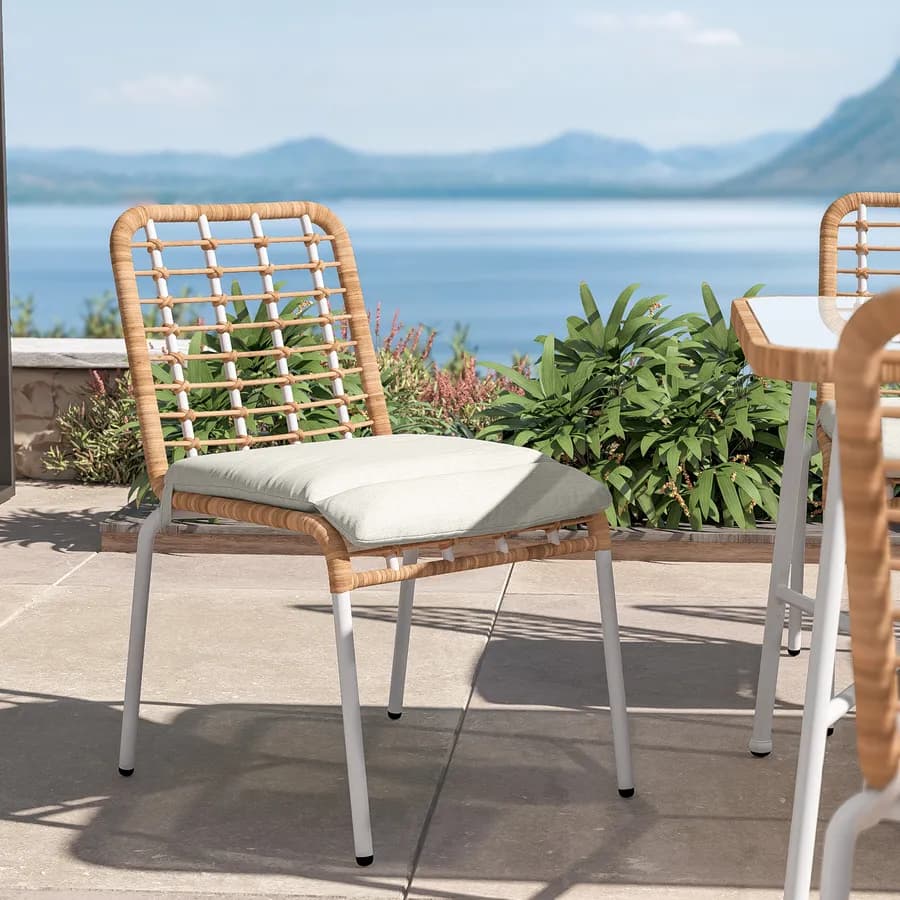 Sedia da esterno impilabile in acciaio bianco e polyrattan naturale con cuscino - Griel