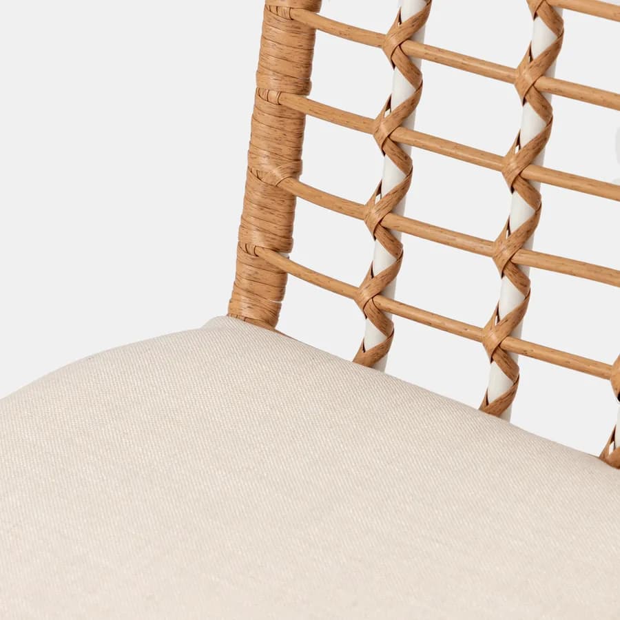 Sedia da esterno impilabile in acciaio bianco e polyrattan naturale con cuscino - Griel