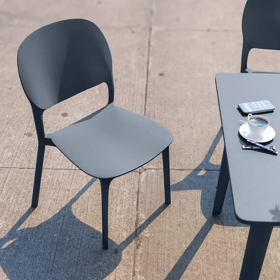 Sedia impilabile da giardino in polipropilene blu oceano - Qalis