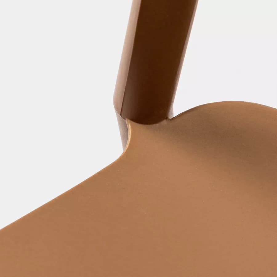 Sedia da giardino con schienale avvolgente in polipropilene cappuccino - Astrin