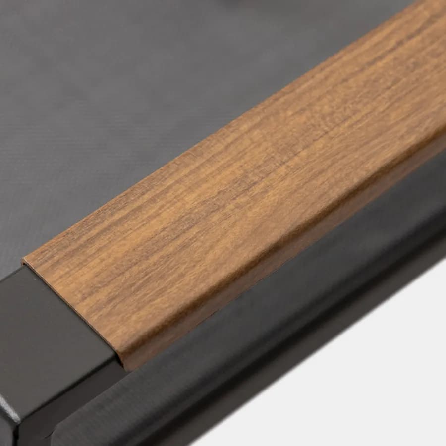 Sedia da giardino impilabile con braccioli effetto legno in acciaio antracite e textilene grigio scuro - Zasyl