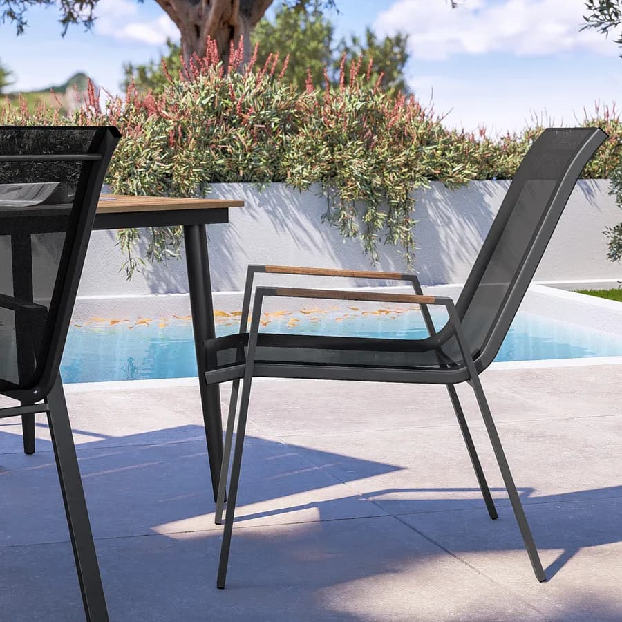 Sedia da giardino impilabile con braccioli effetto legno in acciaio antracite e textilene grigio scuro - Zasyl