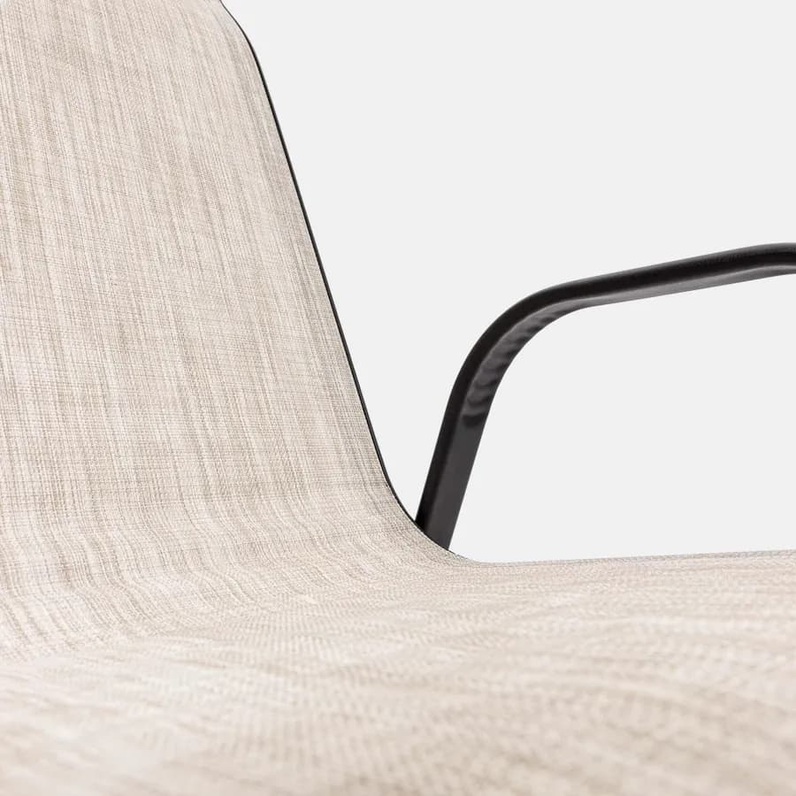 Sedia con braccioli impilabile in acciaio nero e textilene beige - Ninfa