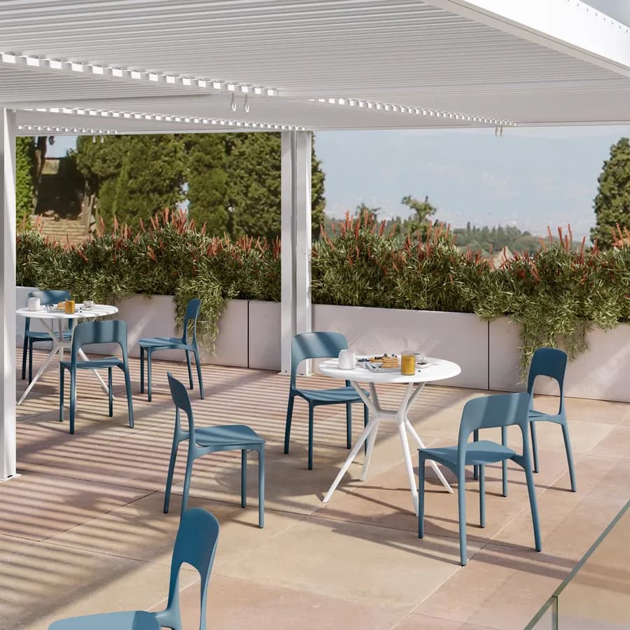 Sedia da giardino impilabile in polipropilene blu - Arabella