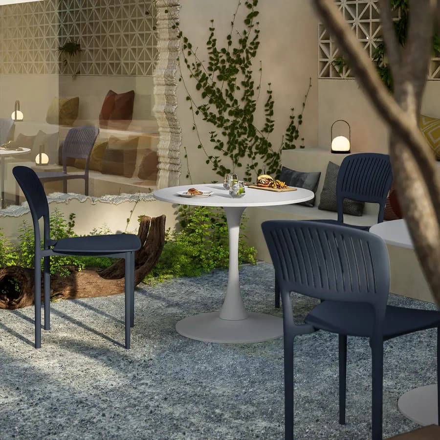Sedia da giardino impilabile in polipropilene blu oceano - Yessir