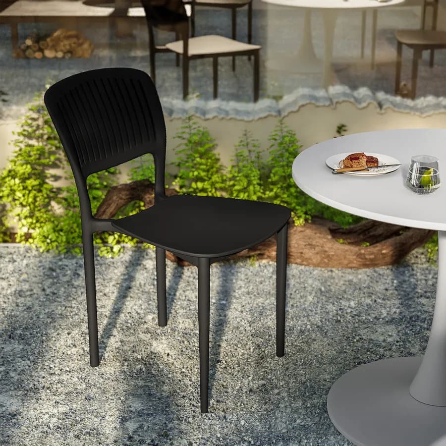 Sedia da giardino impilabile in polipropilene nero - Yessir