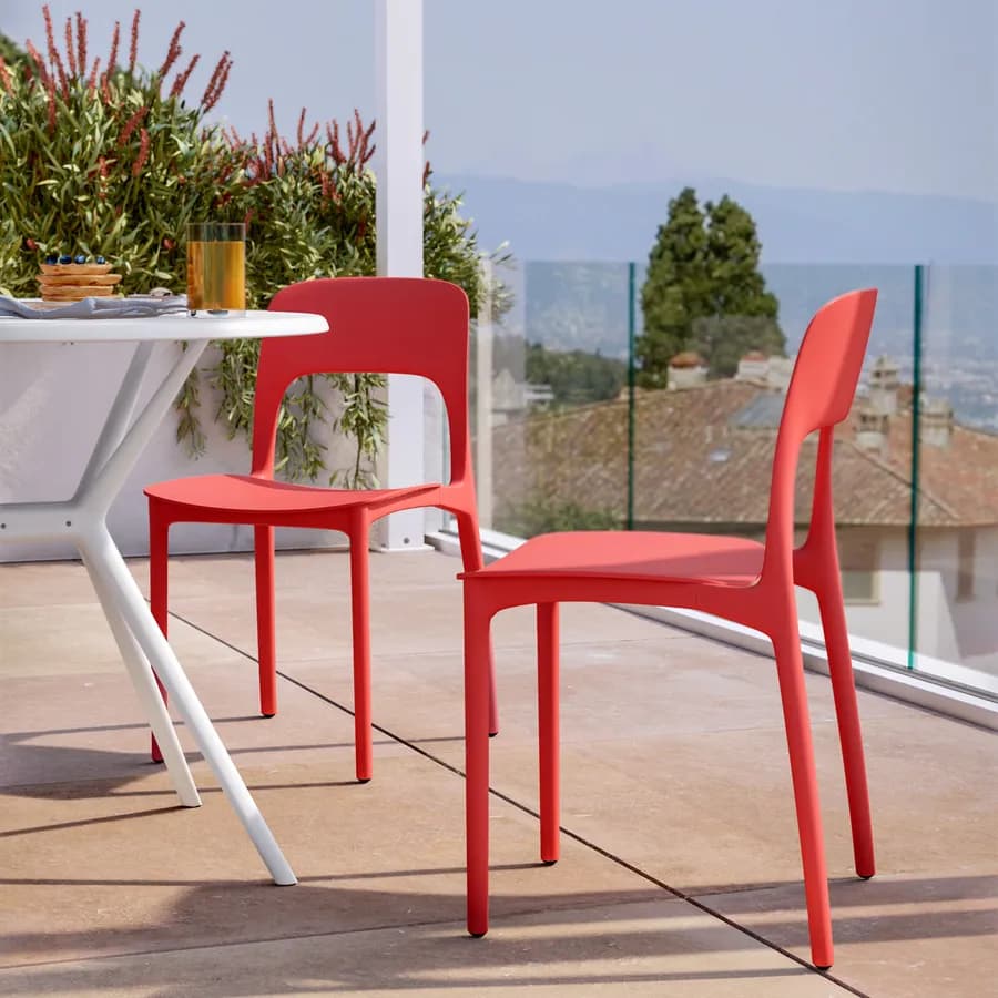 Sedia da giardino impilabile in polipropilene rosso - Arabella
