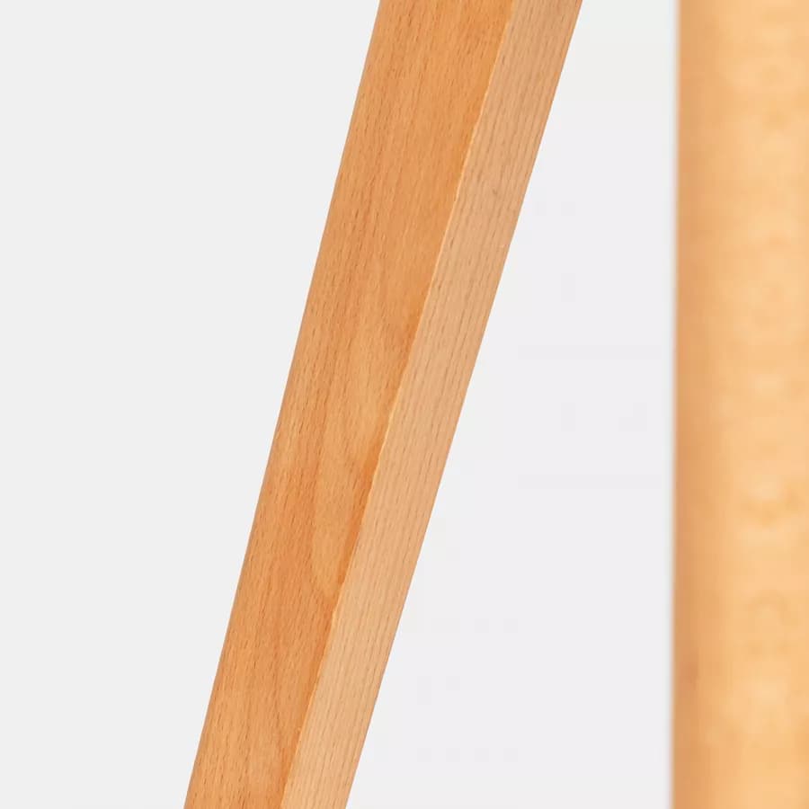 Sedia da interni verde con gambe in legno - Alborg