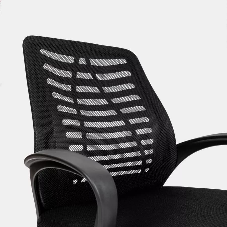 Sedia da ufficio girevole in tessuto mesh nero e schienale traspirante con base cromata - Storex