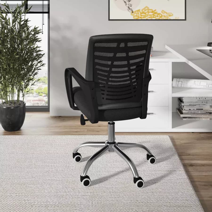 Sedia da ufficio girevole in tessuto mesh nero e schienale traspirante con base cromata - Storex