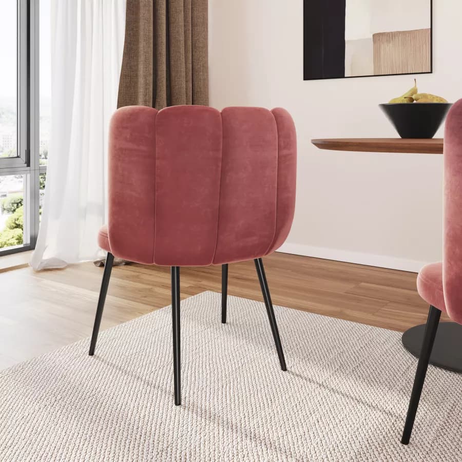 Sedia imbottita in velluto rosa con schienale a conchiglia - Roshelle
