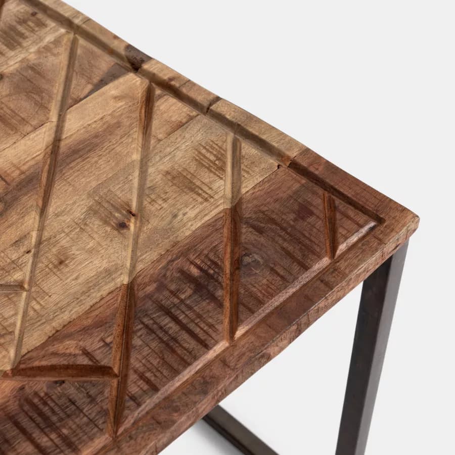 Sedia in legno di acacia con gambe a slitta in metallo nero - Freia Acacia