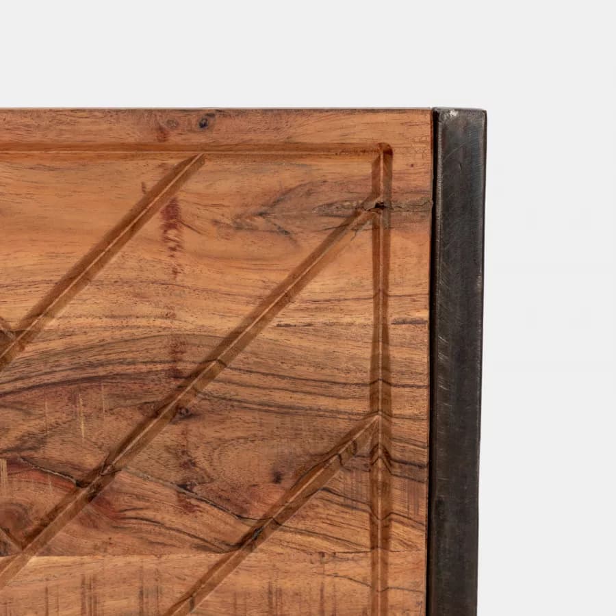 Sedia in legno di acacia con gambe a slitta in metallo nero - Freia Acacia