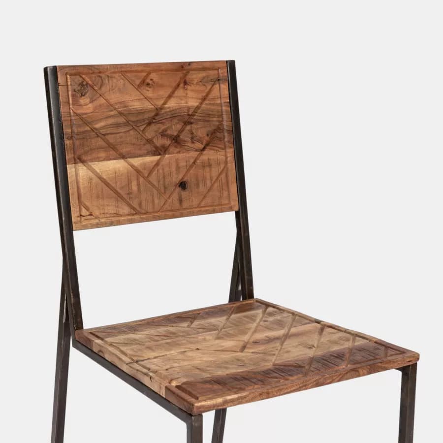Sedia in legno di acacia con gambe a slitta in metallo nero - Freia Acacia