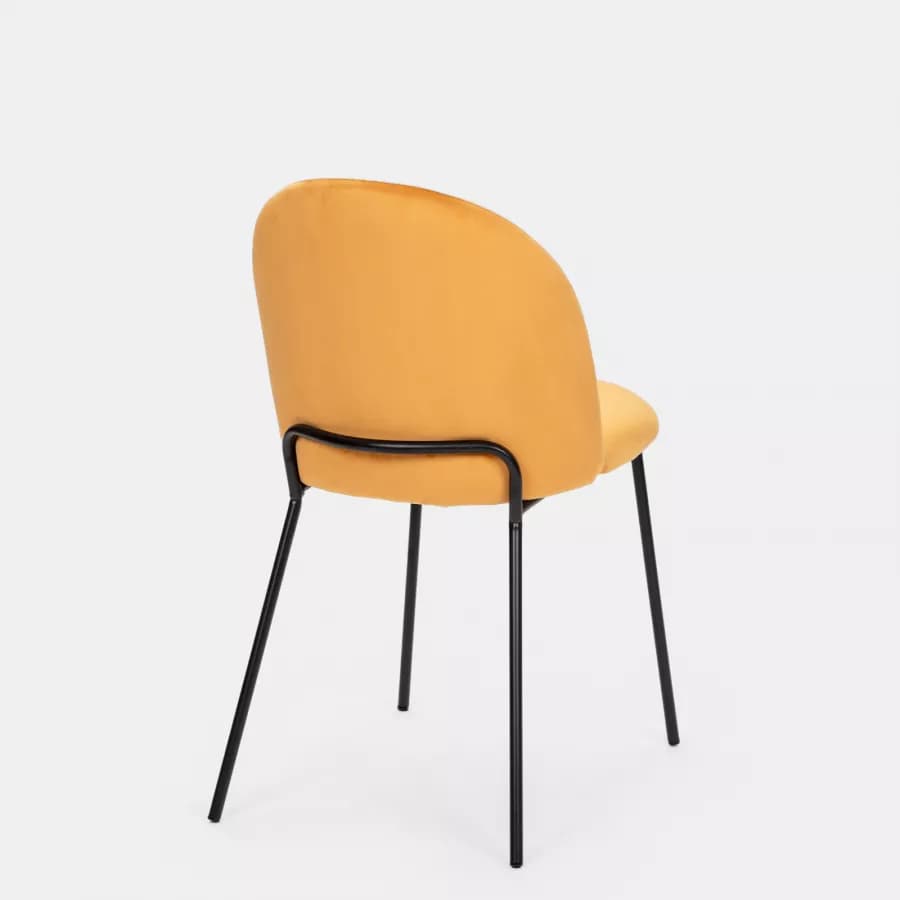 Sedia in velluto giallo ocra con gambe in metallo nero - Zilla