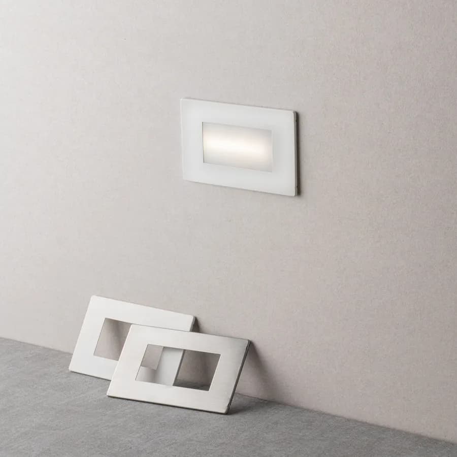 Segnapassi 10,7x6,7 cm in policarbonato con sensori e doppia placchetta
