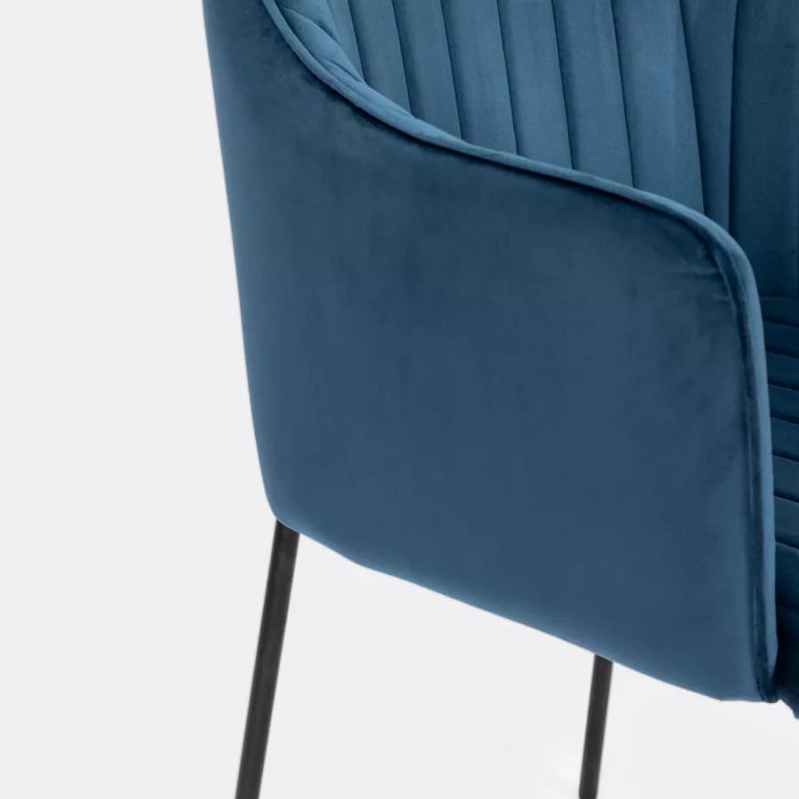 Set 2 sedie in velluto blu scuro e gambe in metallo nero - Vanus