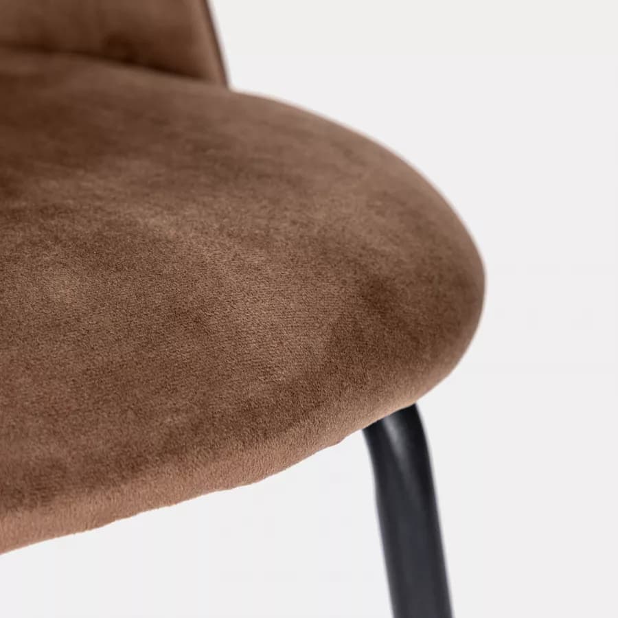 Set 4 sedie in velluto cappuccino con gambe in metallo nero - Georgia