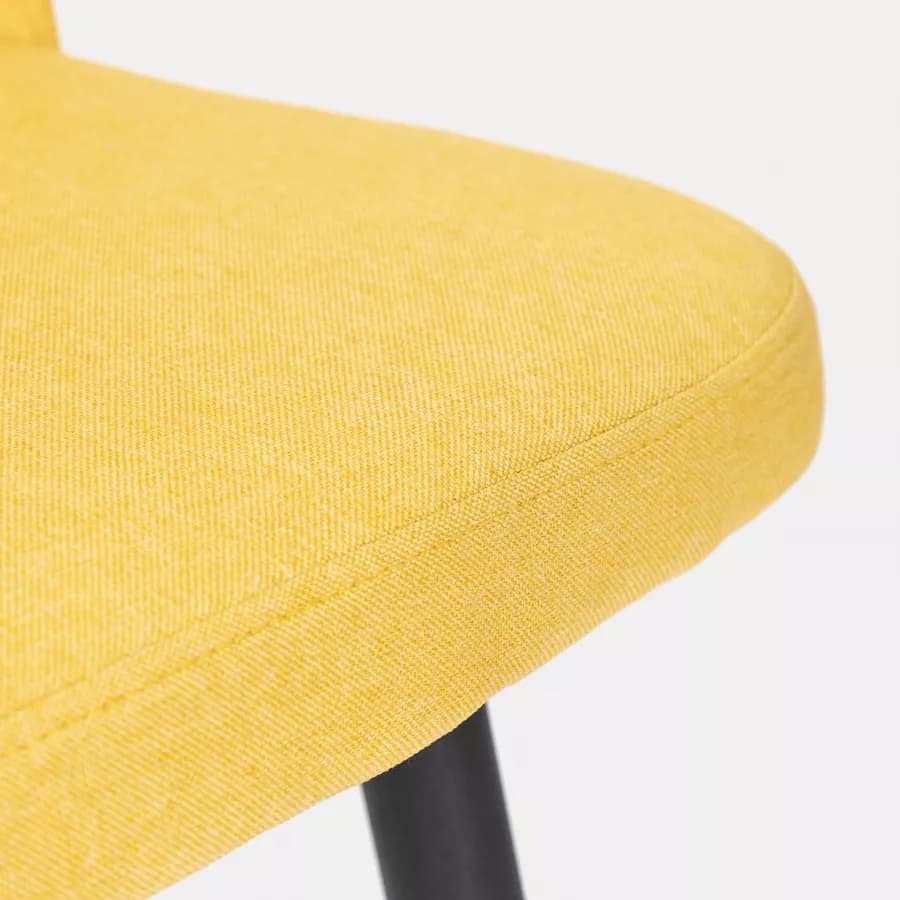 Set 4 sedie in tessuto giallo e gambe in metallo nero - Strand