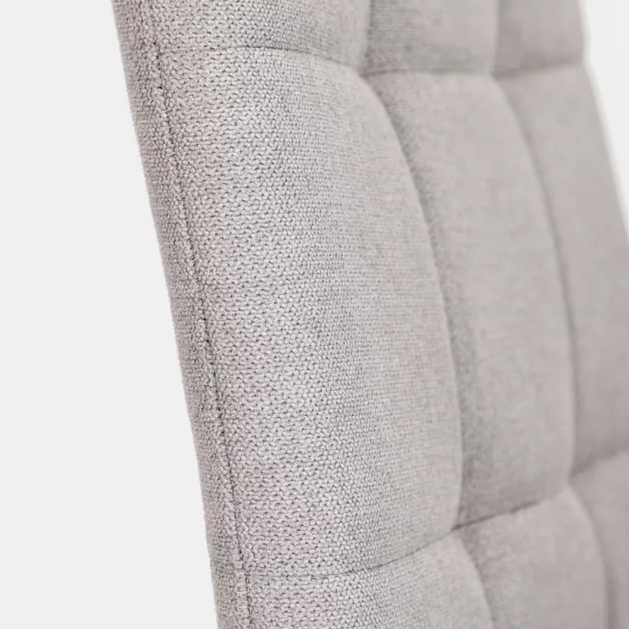 Set 4 sedie in tessuto grigio chiaro con gambe in metallo nere - Sworty
