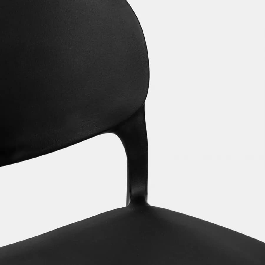 Set bistrot con tavolo rotondo 60 cm e 2 sedie impilabili in polipropilene nero - Tulipano