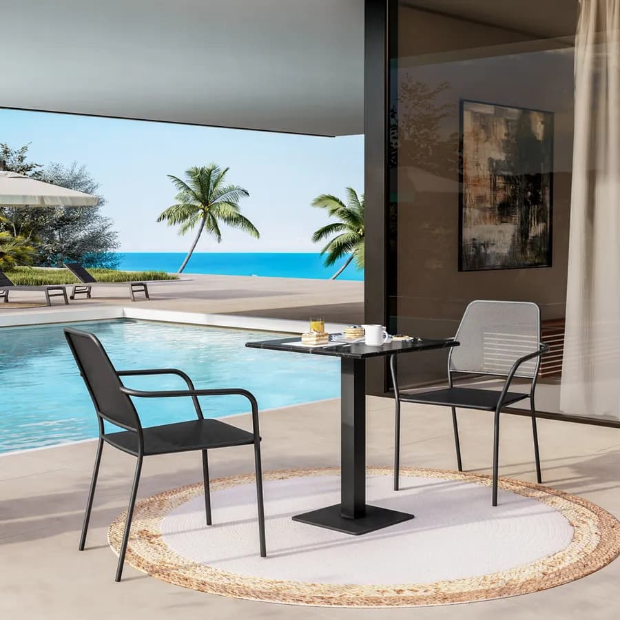 Set bistrot tavolo 60x60 cm con top in marmo e 2 sedie con braccioli in metallo nero - Raspin