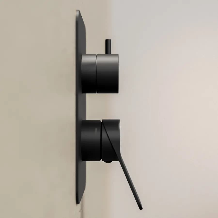 Set incasso doccia con deviatore con braccio doccia 35 cm e soffione 25x25 cm nero – Wing