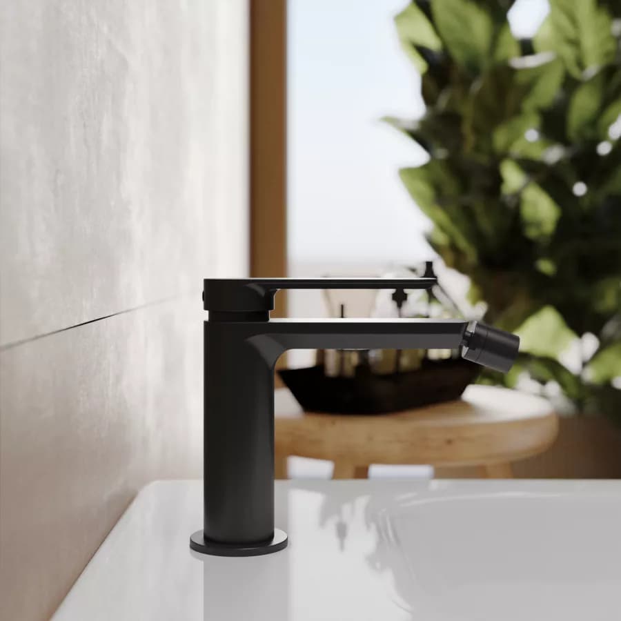 Set miscelatore lavabo a muro canna 20 e bidet con esterno vasca nero – Fusion