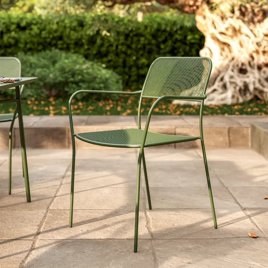 Set pranzo con tavolo 150x80 cm e 4 sedie con braccioli in acciaio verde oliva - Faber