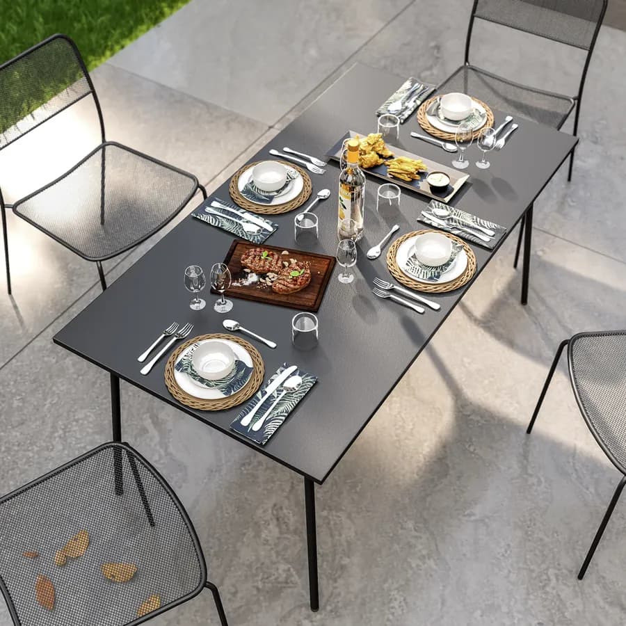 Set pranzo con tavolo 150x80 cm e 4 sedie in acciaio nero - Faber