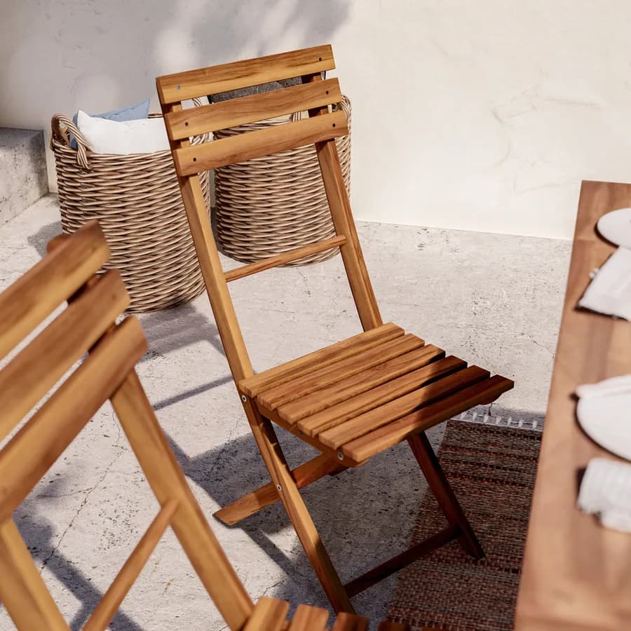 Set pranzo tavolo 115x70 cm e 4 sedie pieghevoli in legno di acacia - Paja