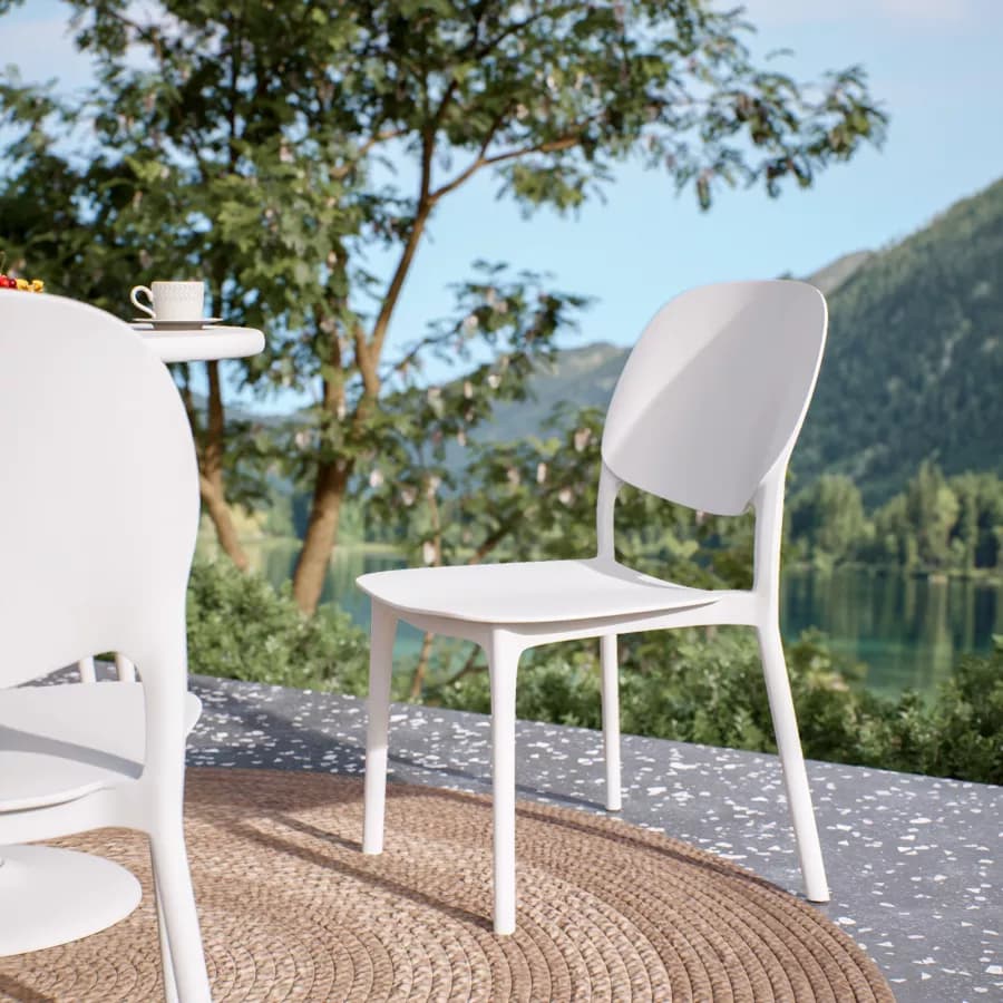 Set pranzo con tavolo rotondo 80 cm e 4 sedie impilabili in polipropilene bianco - Tulipano
