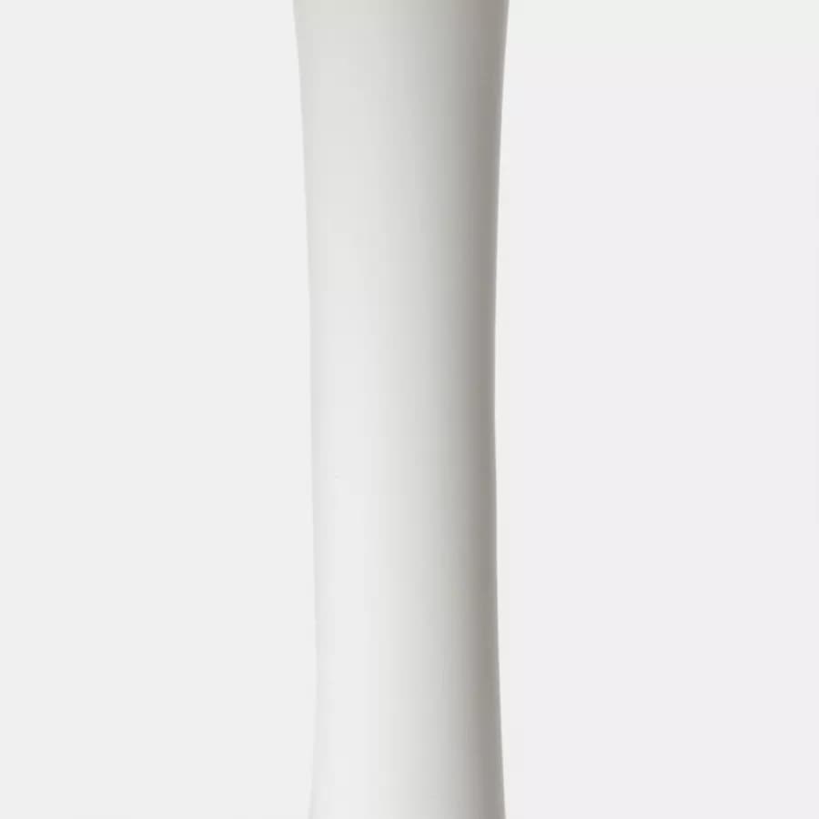 Set pranzo con tavolo rotondo 80 cm e 4 sedie impilabili in polipropilene bianco - Tulipano