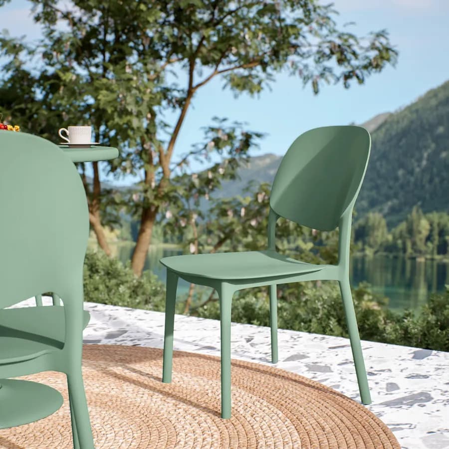 Set pranzo con tavolo rotondo 80 cm e 4 sedie impilabili in polipropilene verde giada - Tulipano