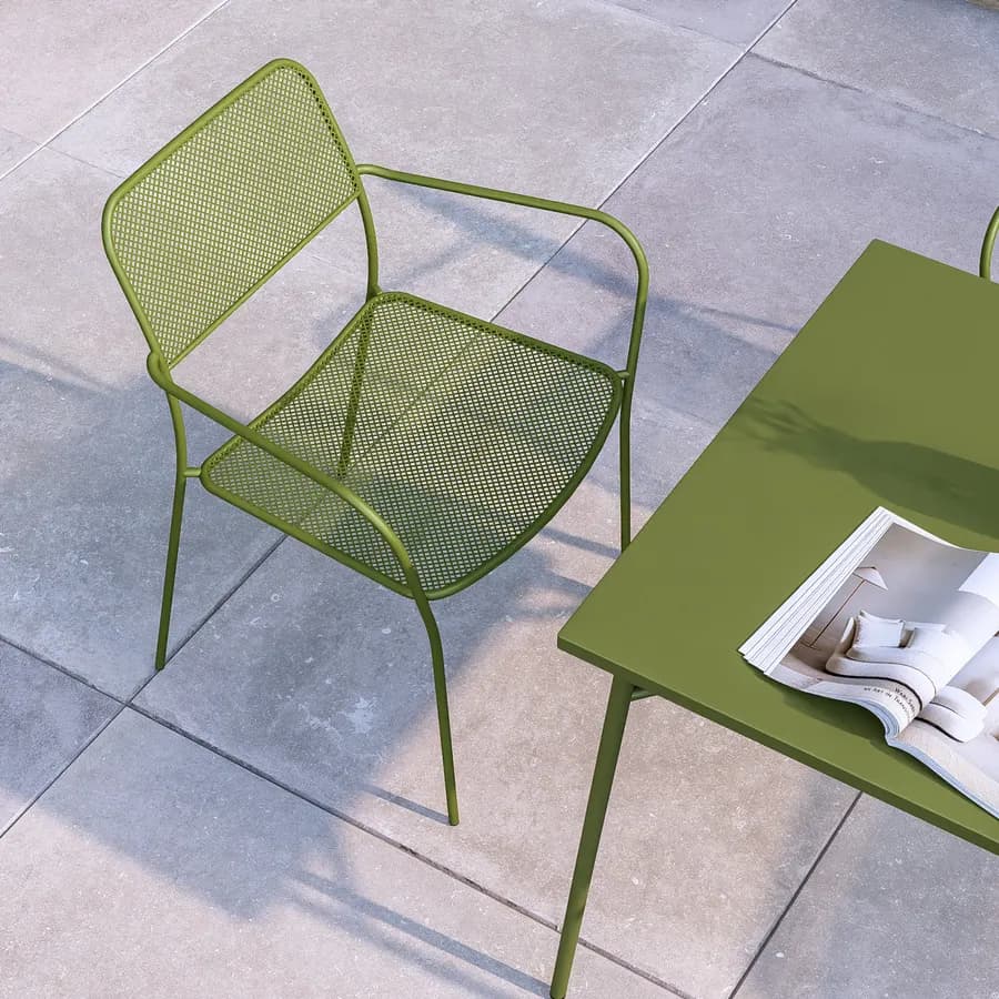 Set pranzo tavolo 80x80 cm e 4 sedie con braccioli in acciaio verde oliva - Faber