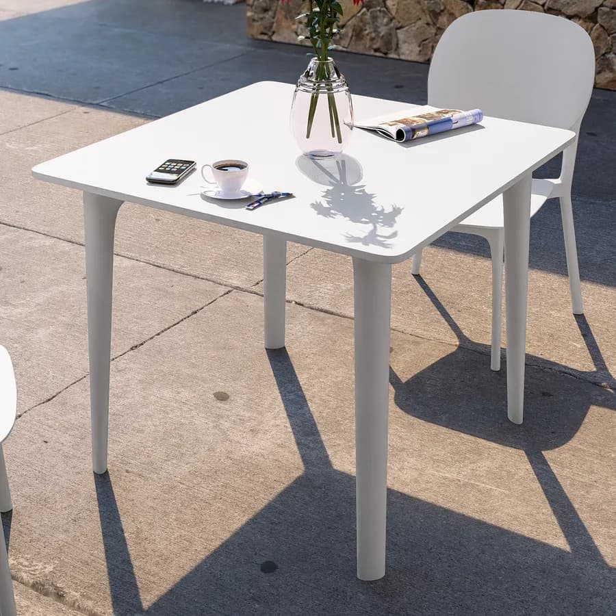 Set pranzo da giardino con tavolo 80x80 cm e 4 sedie in polipropilene bianco - Qalis