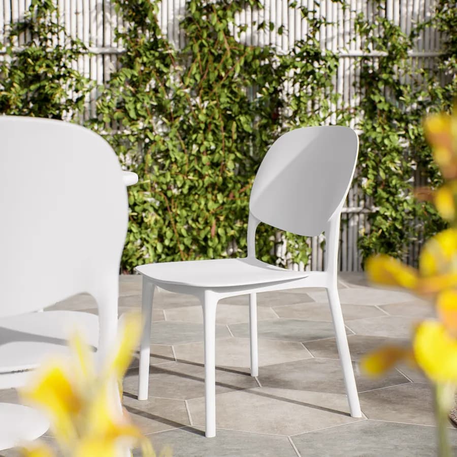 Set pranzo tavolo rotondo 100 cm e 4 sedie impilabili in polipropilene bianco - Tulipano