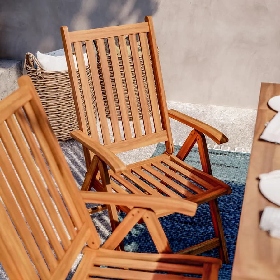 Set pranzo tavolo 115x70 cm e 4 sedie con braccioli regolabili in legno di acacia - Paja