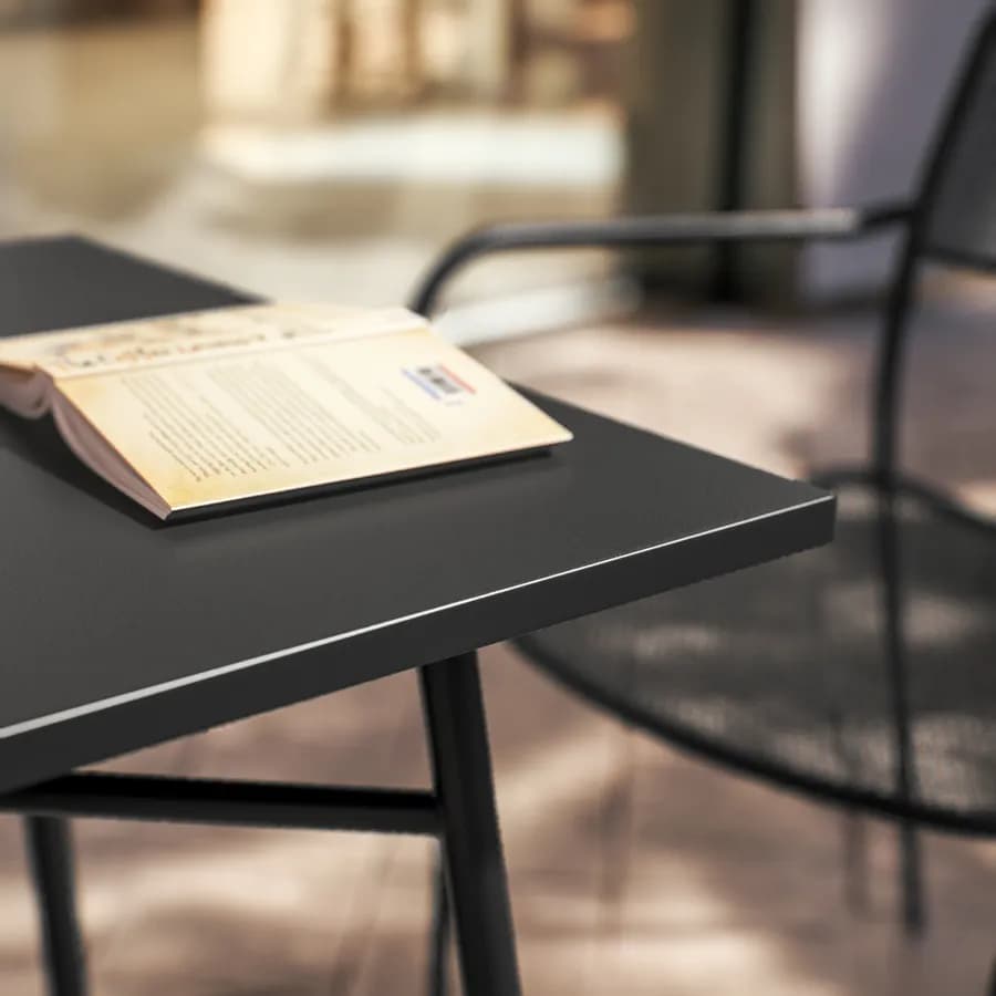 Set bistrot tavolo 60x60 e 2 sedie con braccioli in acciaio nero - Faber