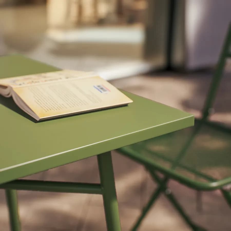 Set bistrot tavolo 60x60 e 2 sedie pieghevoli in acciaio verde oliva - Faber