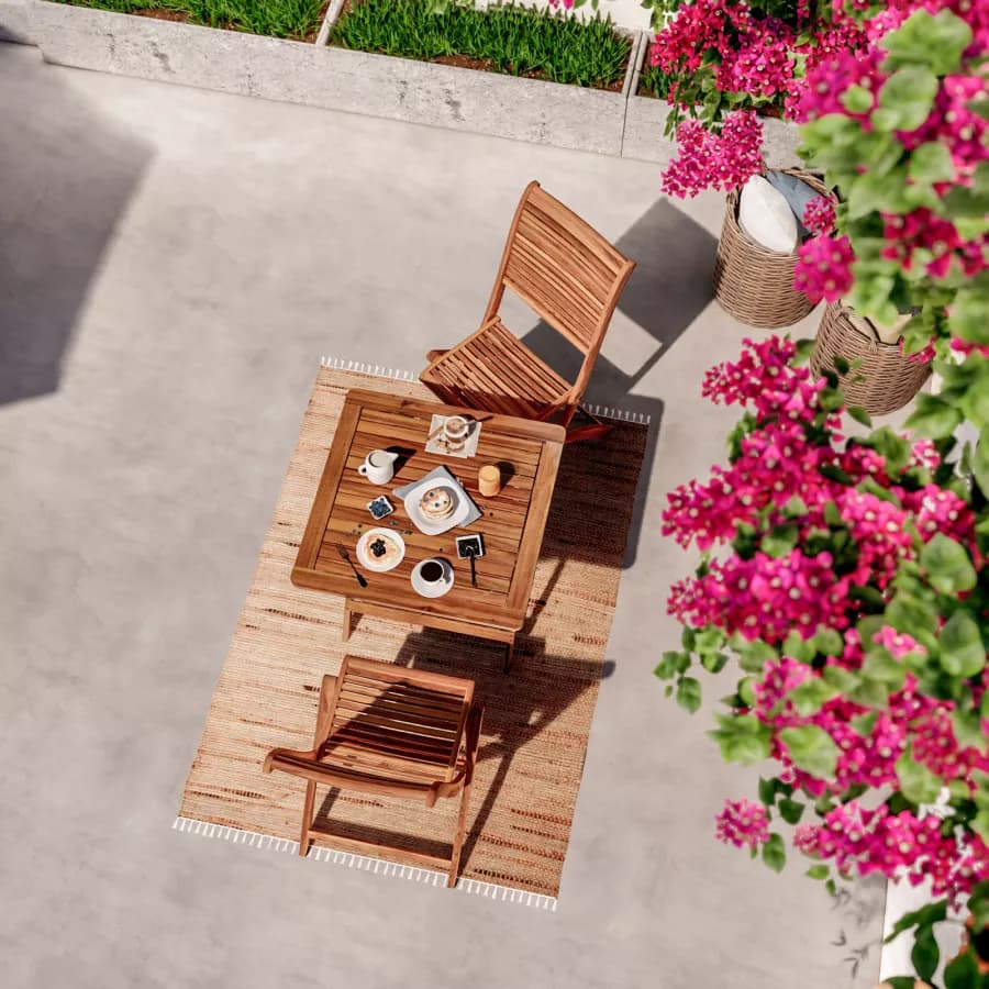 Set bistrot con tavolo 70x70 cm e 2 sedie pieghevoli in legno di acacia - Paja