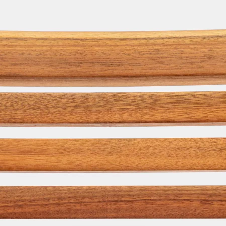 Set bistrot con tavolo 70x70 cm e 2 sedie con braccioli regolabili in legno di acacia - Paja