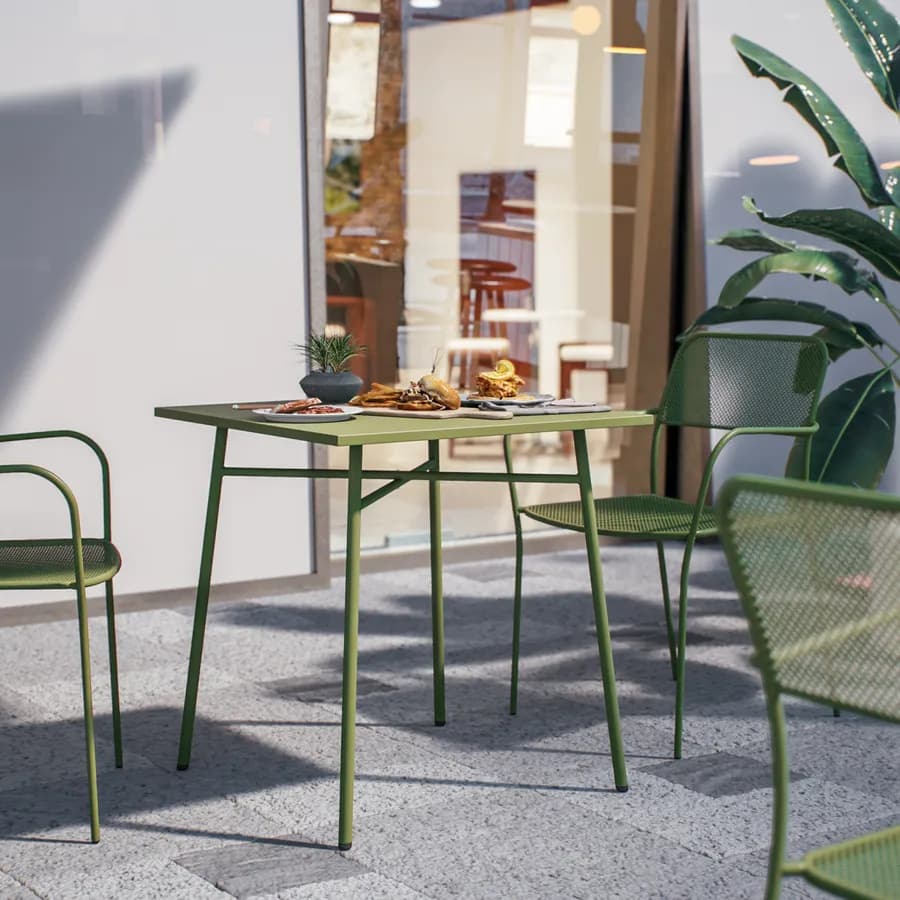 Set bistrot tavolo 70x70 e 2 sedie con braccioli in acciaio verde oliva - Faber