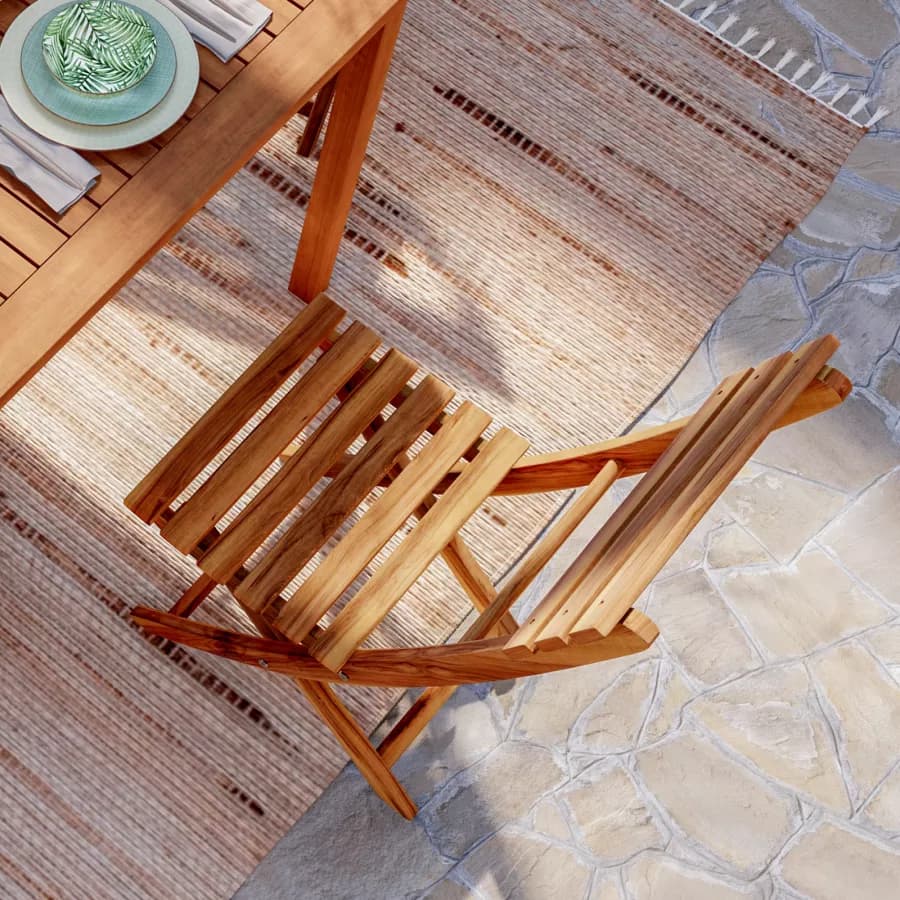Set pranzo con tavolo 80x80 cm e 4 sedie pieghevoli in legno di acacia - Paja