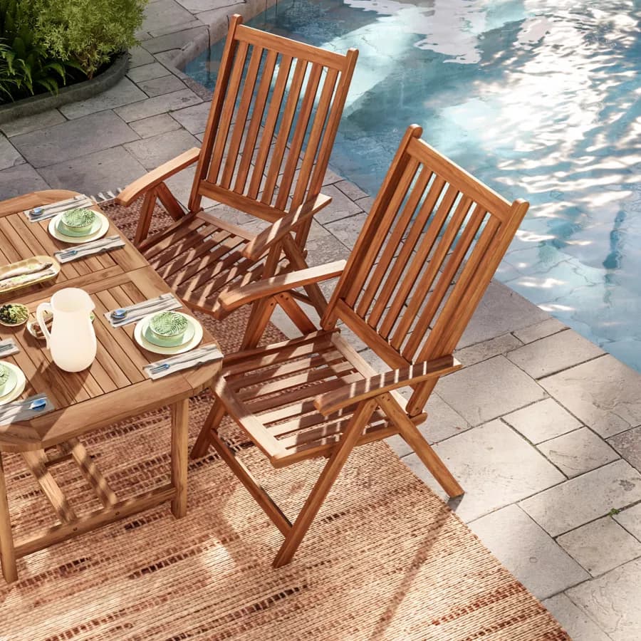Set pranzo tavolo allungabile 120/160x80 cm e 4 sedie con braccioli regolabili in legno di acacia - Paja