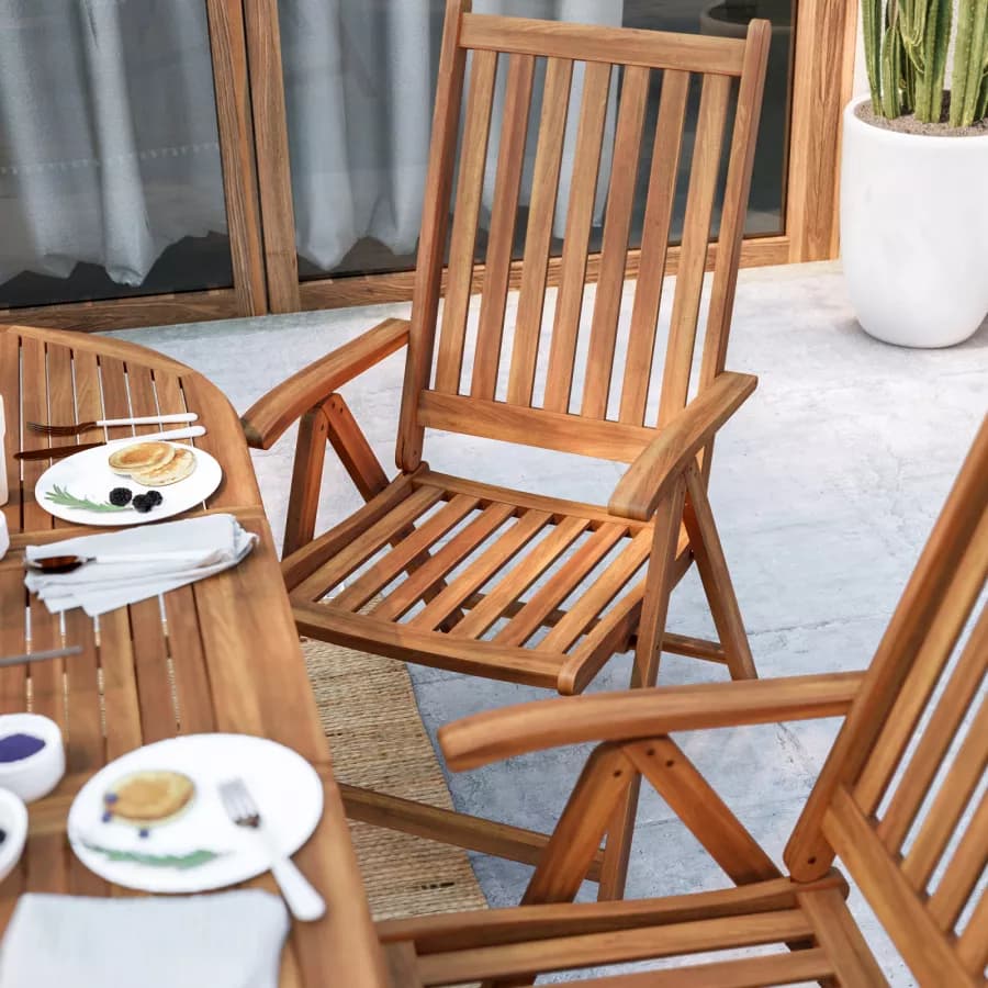 Set pranzo con tavolo allungabile 150/200x100 cm e 4 sedie con braccioli regolabili in legno di acacia - Paja