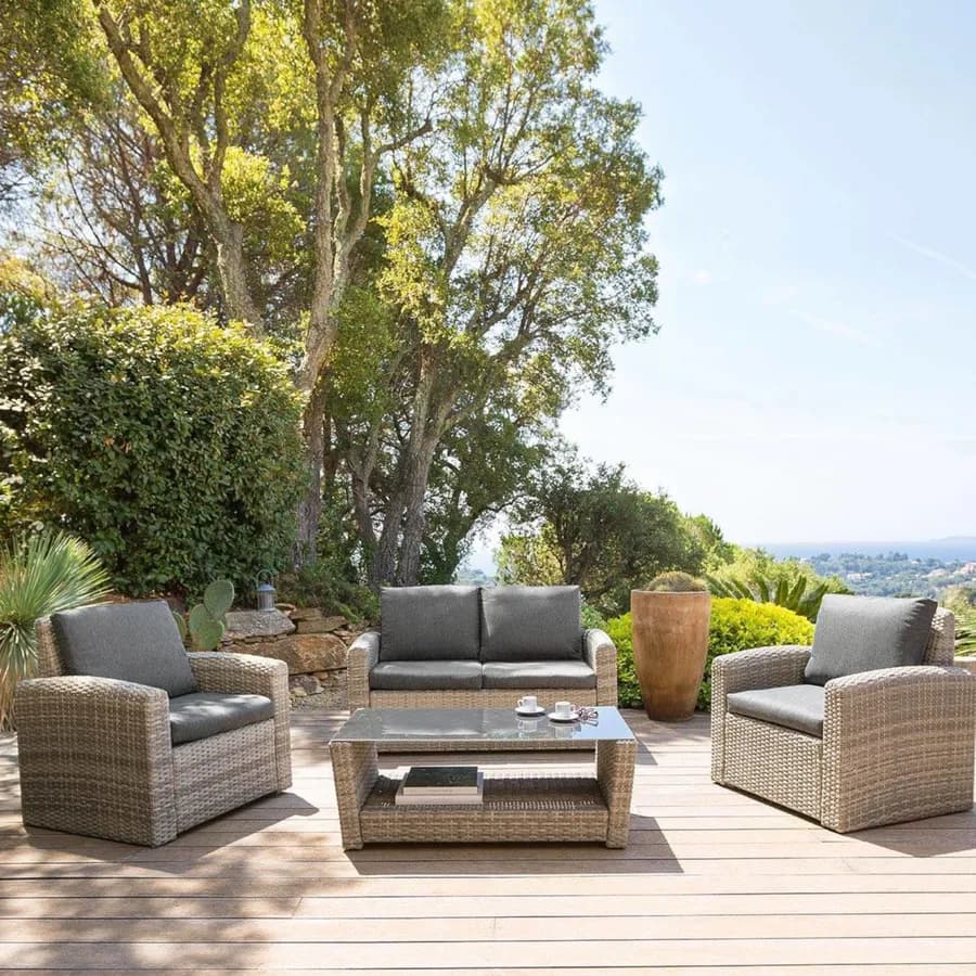 Set relax con divano 2 poltrone e tavolino in polyrattan grigio con cuscini - Zaltana