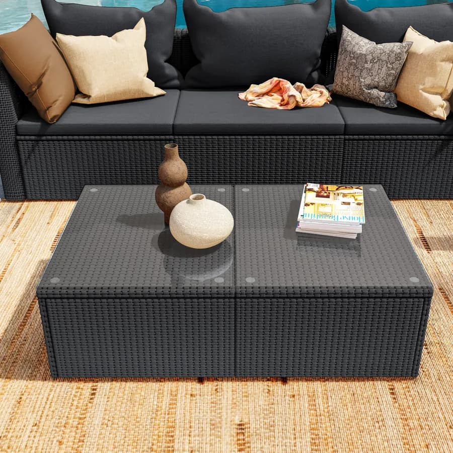 Set relax con divano 3 posti 2 poltrone e tavolino in polyrattan nero con cuscini - Horizon